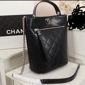 Chanel bag !!! Lets make a deal